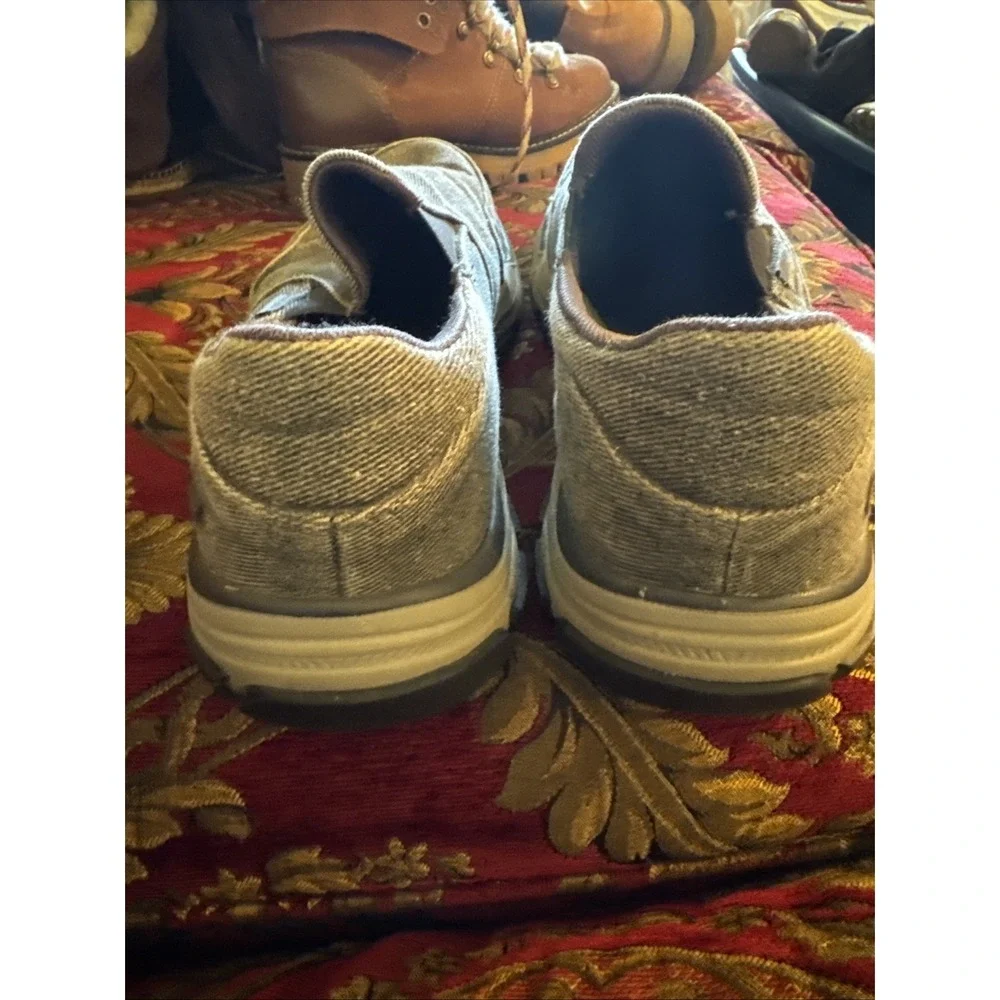 Men's Sketchers relaxed fit air cooled, Goga mat Arch Fit, Size 11